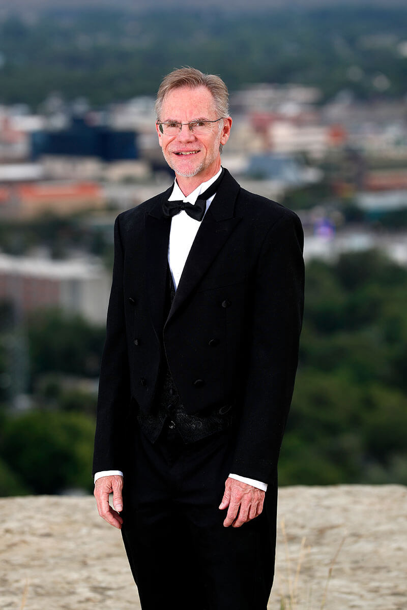 Dr. Steven Hart, Chorale Director